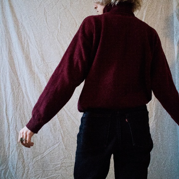 Vintage Italian Lambs Wool Turtleneck - Picture 3 of 5